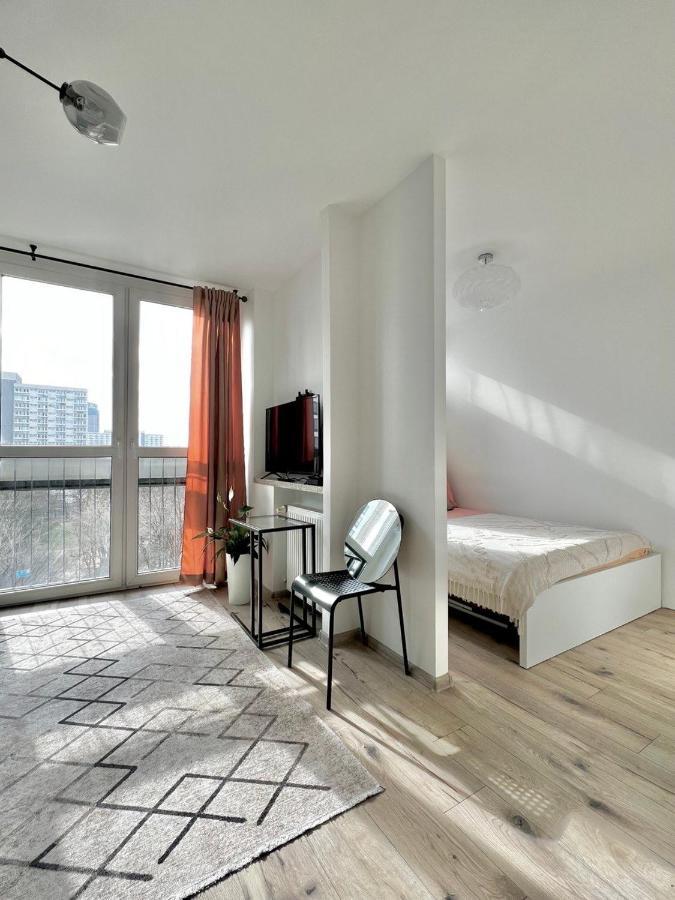 Mirovski Apartment Varsó Kültér fotó